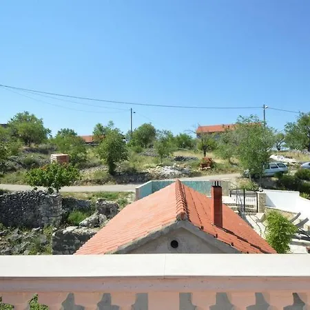 Feriehus House Milovic