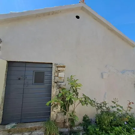 House Milovic بيت للعطل