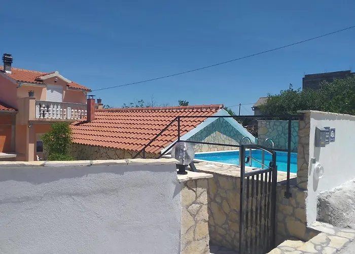 House Milovic בית נופש *