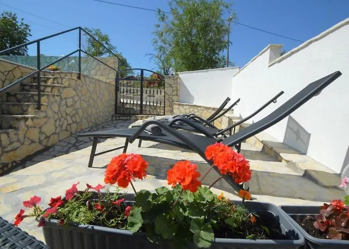 House Milovic סקארדין