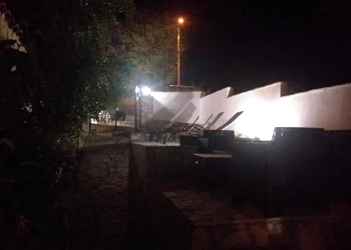 House Milovic בית נופש *